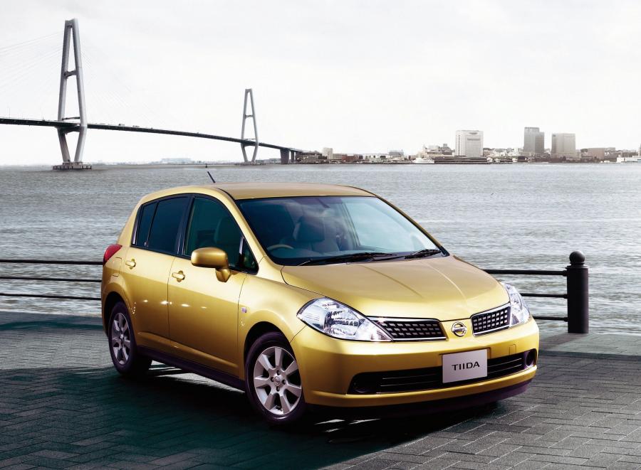 Nissan Tiida Hatchback (JP) '2004